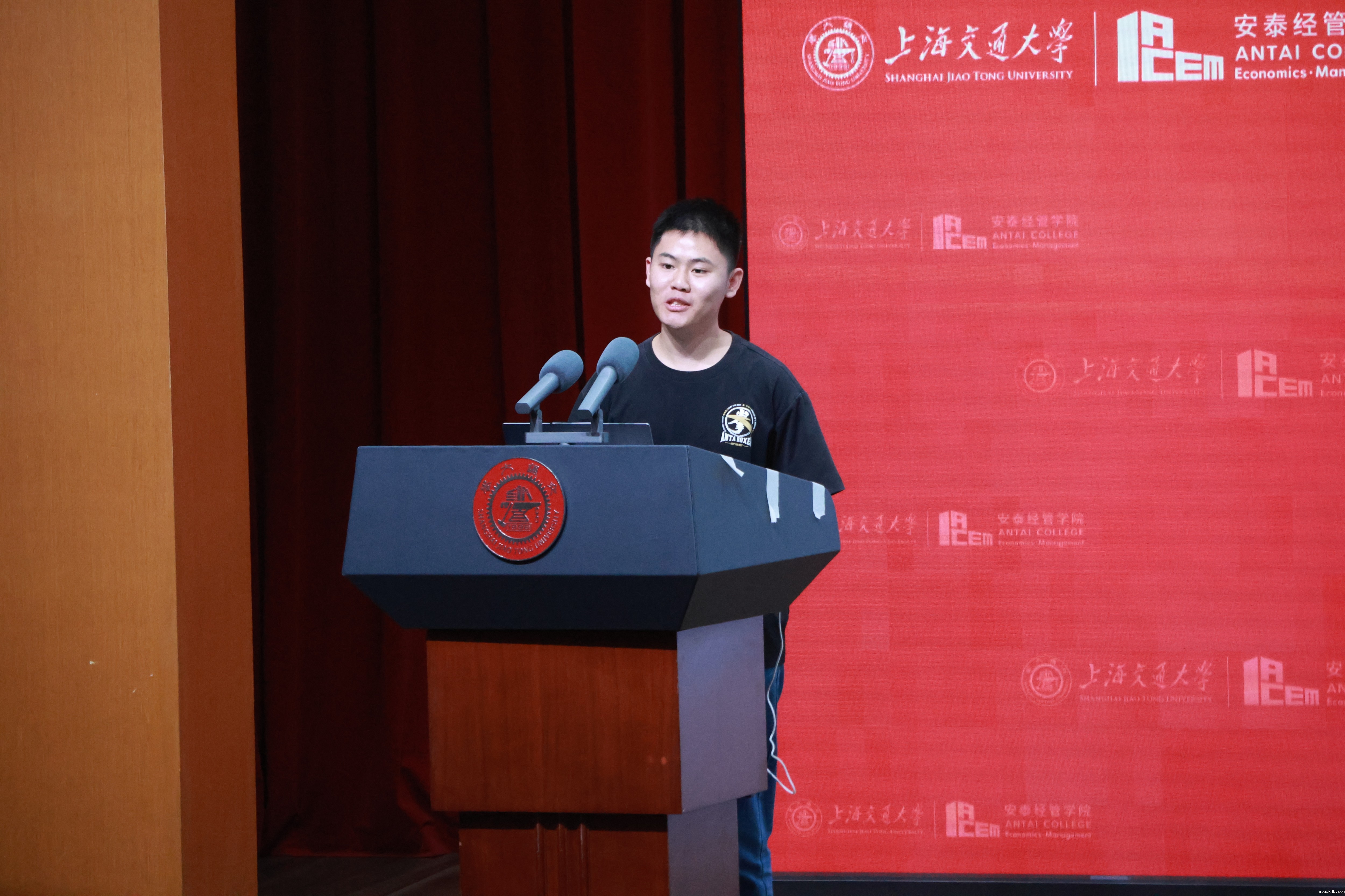 1760588122533045859.jpg 1760588122533045859.jpg